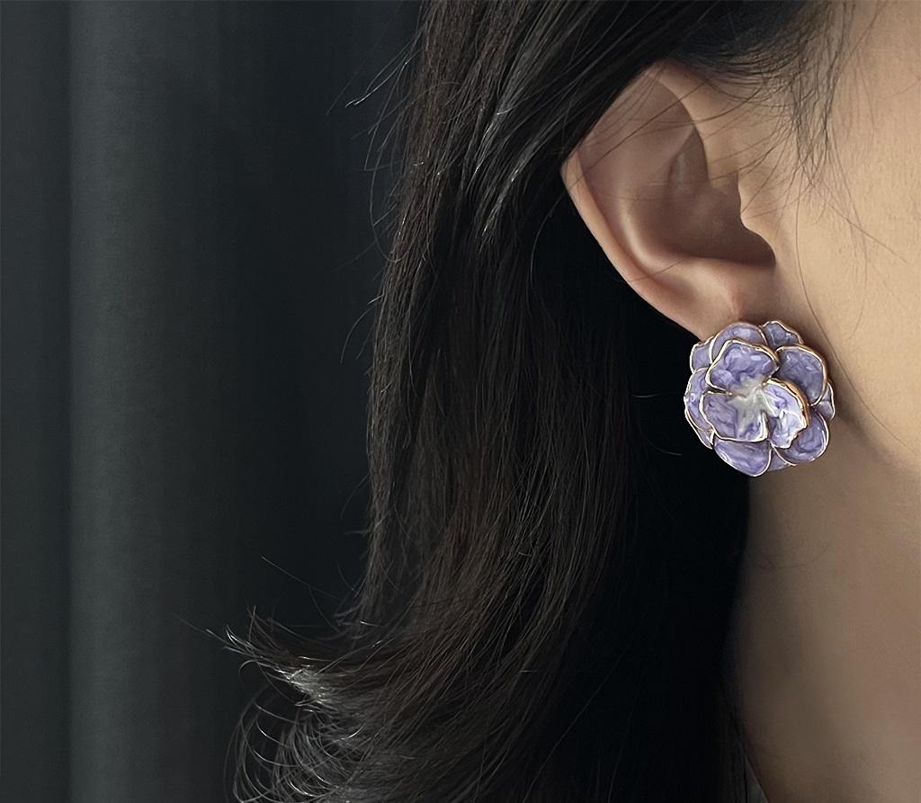 ETHEREAL VIOLETS DE-F-003